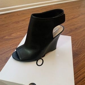 Black open toe wedge heel